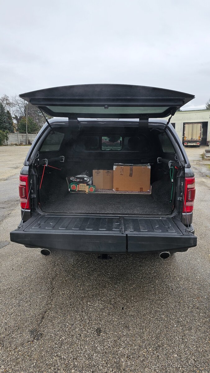 DODGE RAM 1500 Limited 4x4 - 8