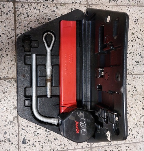 suciastky na audi A8 D3 - 8