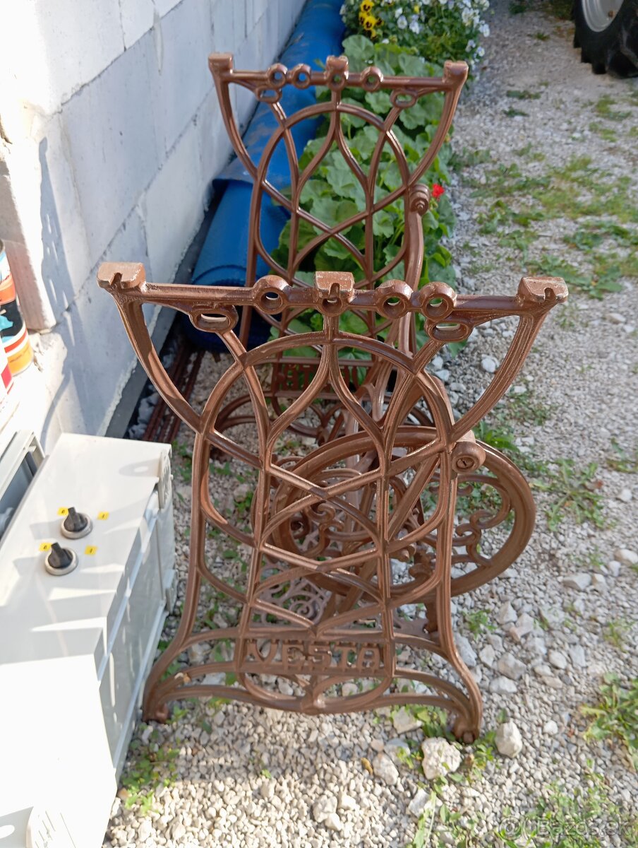 Predám stojan na starý šijací stroj - 8