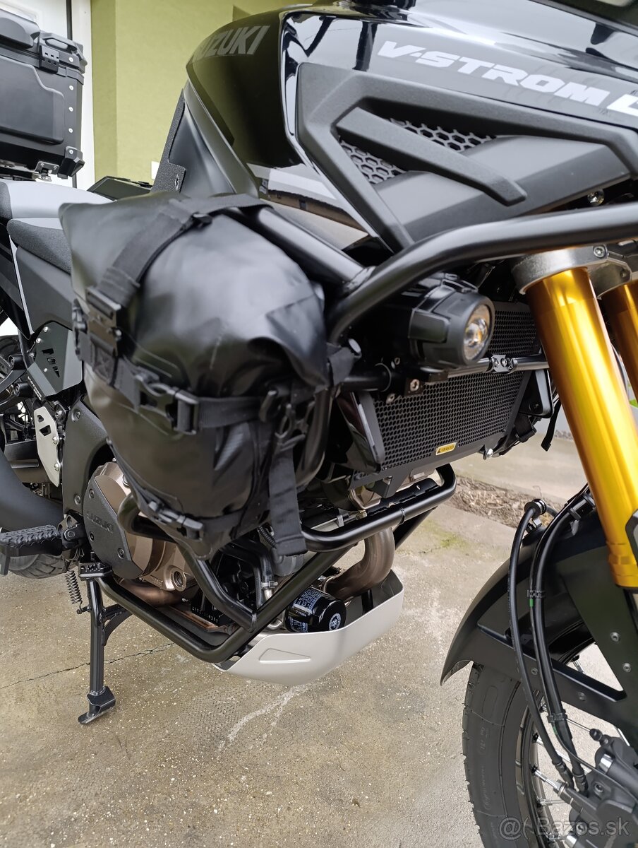 Suzuki Vstrom dl 1050 DE - 8