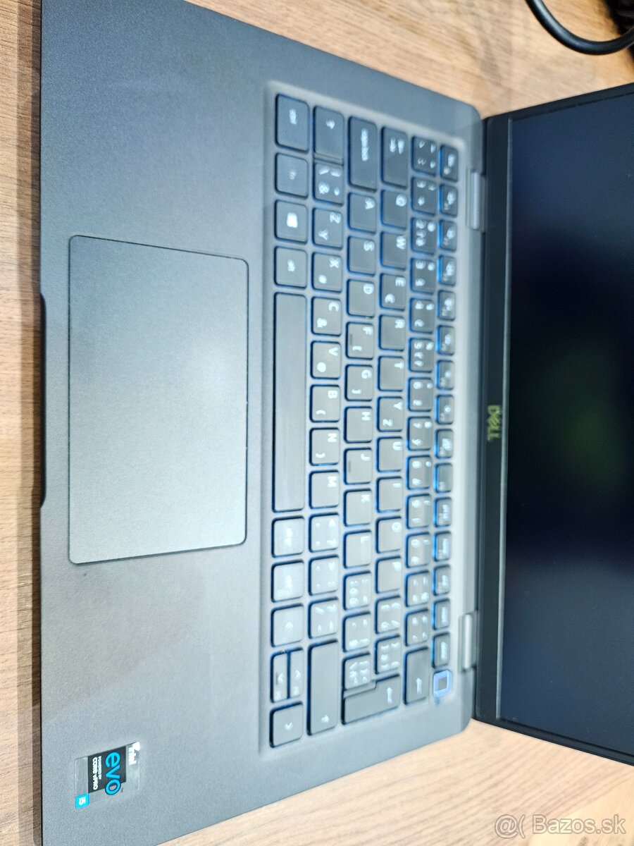 Predám Dell Latitude 7420 - 8