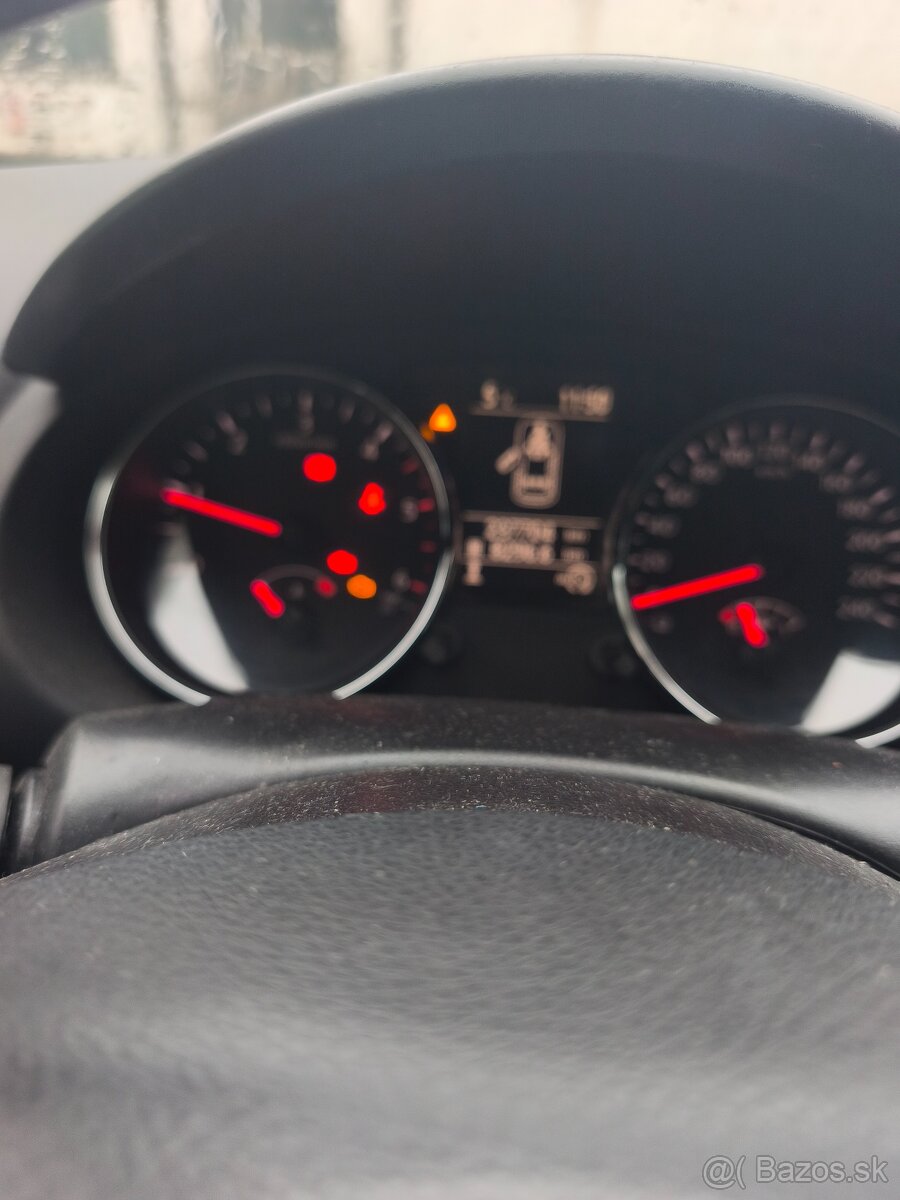 Nissan Qashqai 1,6 tdci 2013 - 8