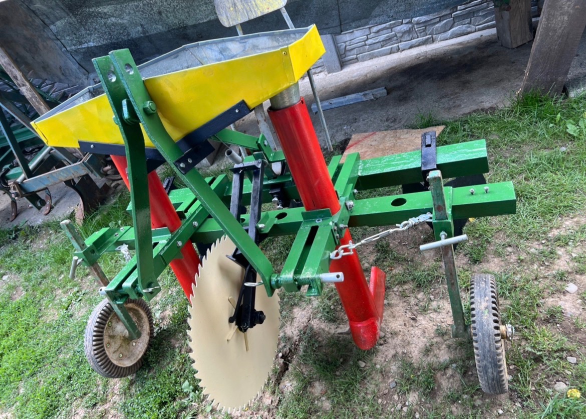 Sadzač zemiakov + plečky - 8