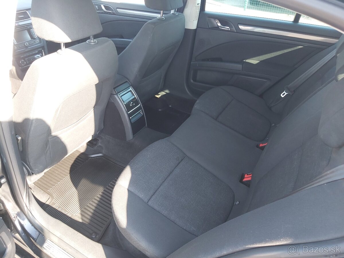 Škoda Superb 1.6 TDI CR DPF Elegance - 8