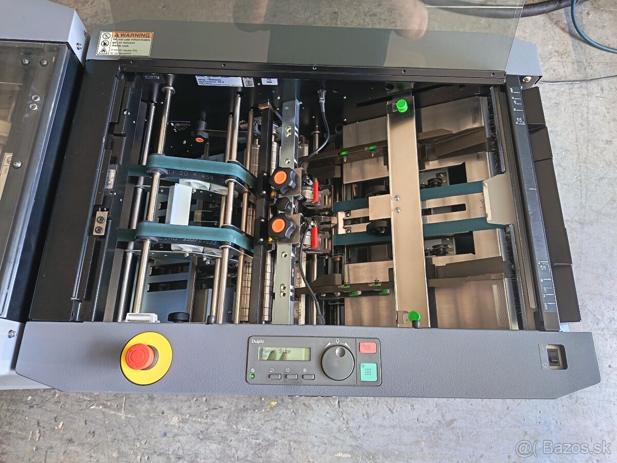 Brožúrovacia linka Duplo DBM 120 - 8
