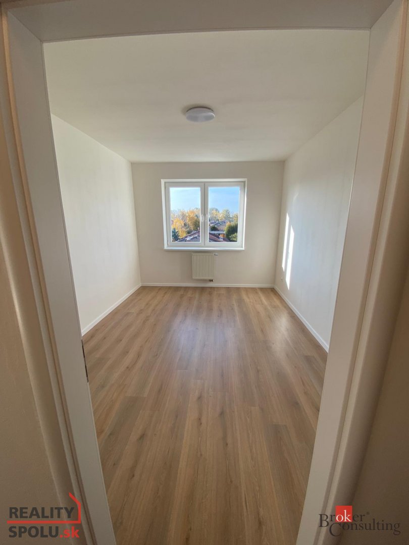 Bez PROVÍZIE 3 izbovy bez nábytku - 8