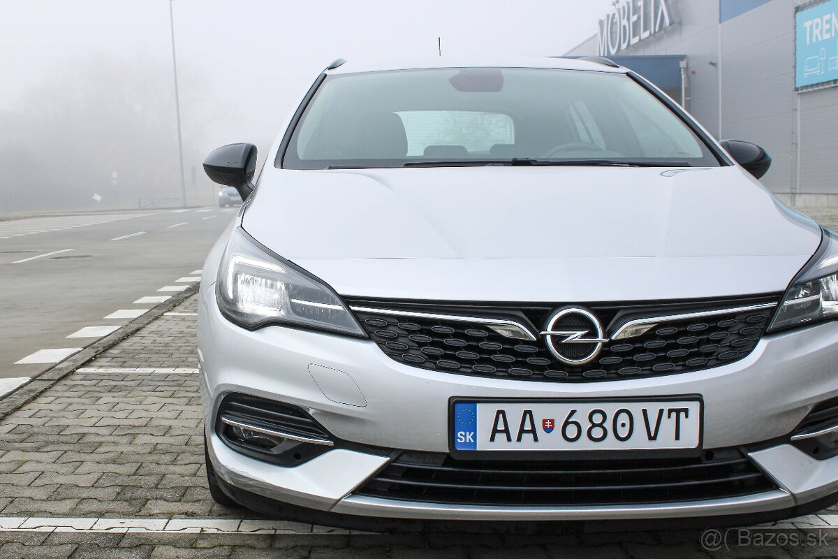 Opel Astra Sport Tourer 1.2 Turbo - 8