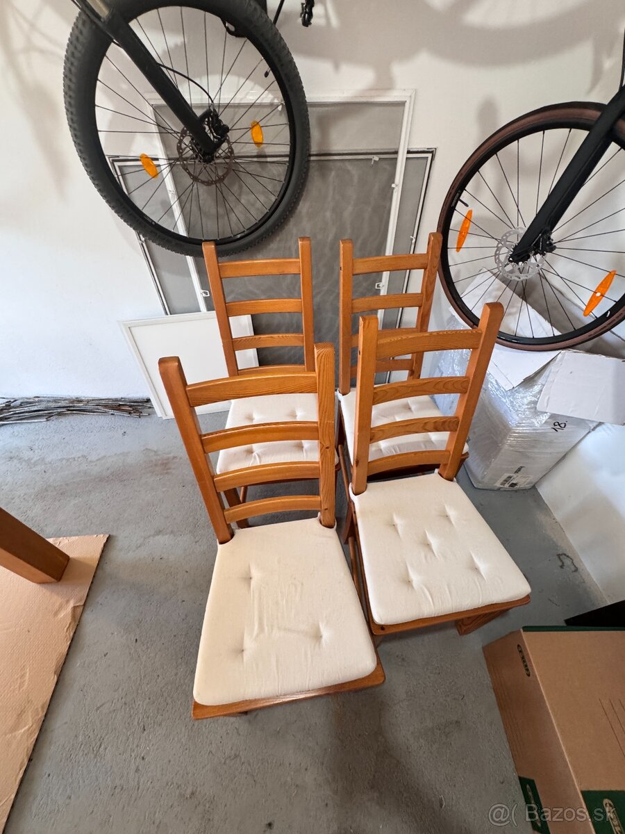 masívny jedálensky stôl so stoličkami - 8