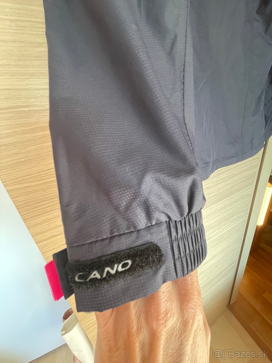 ľahká športová bunda zn. Volcano do nečasu, mesta aj na túru - 8