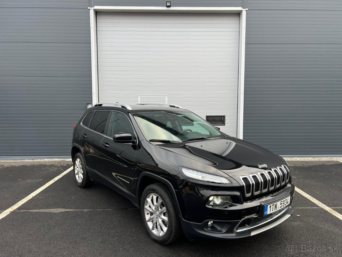 Jeep Cherokee 2.2 CRD 4x4, 88 000 km, ČR (Třinec) - 8