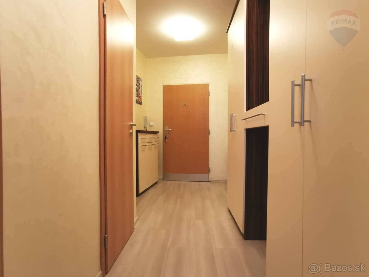 Prenájom priestranného 1 izb. bytu (62 m2) v novostavbe na K - 8