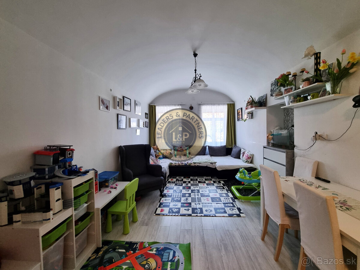 PREDAJ 4izbový byt Mosonmagyaróvár - 8