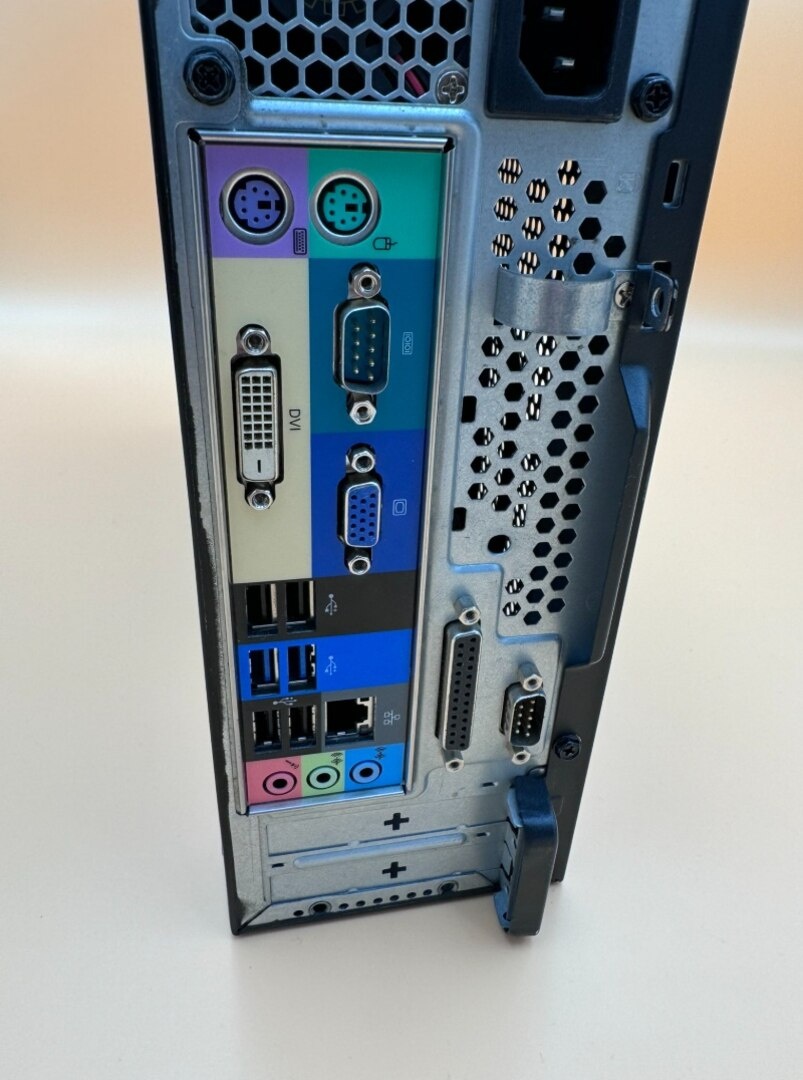 Počítač ACER SFF.Intel AMD A8 4x3,10GHz.8gb ram.120gb SSD. - 8