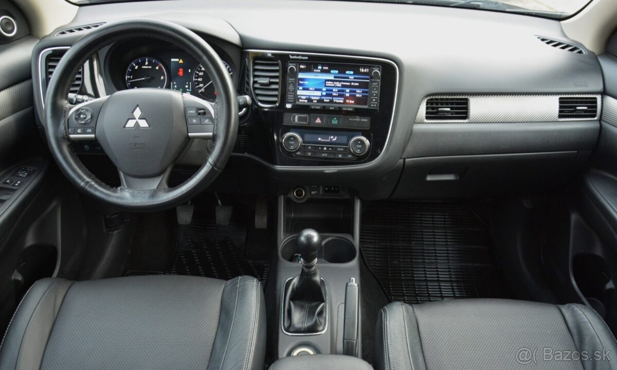 Mitsubishi Outlander 2.2 4×4 SR. voz, 7miestne - 8
