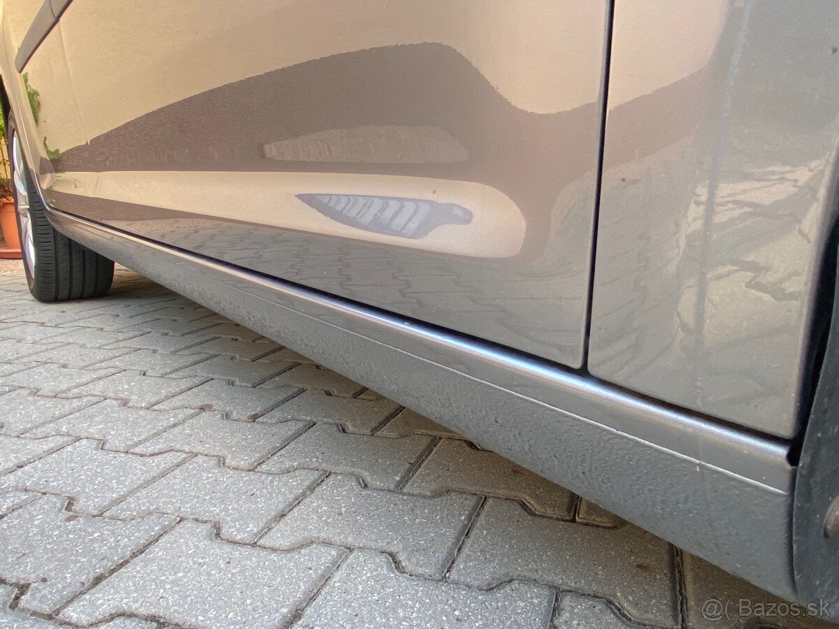 Volkswagen Touran 1.6 TDI 66kw - 8