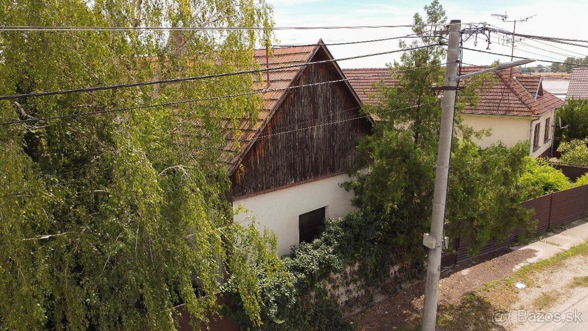 Starší rodinný dom na predaj, pozemok 1423 m2, Veľké Blahovo - 8