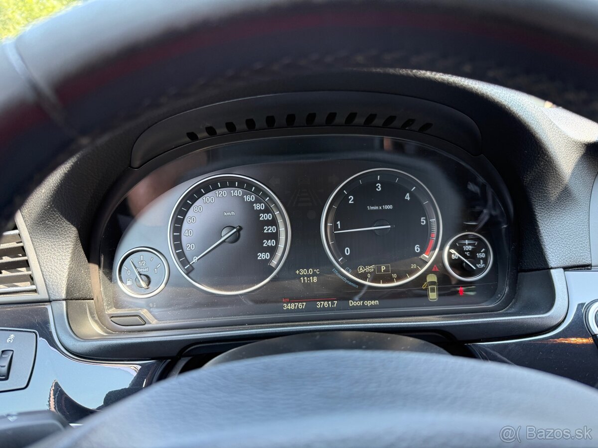 BMW Rad 5 Touring 520 XD - 8