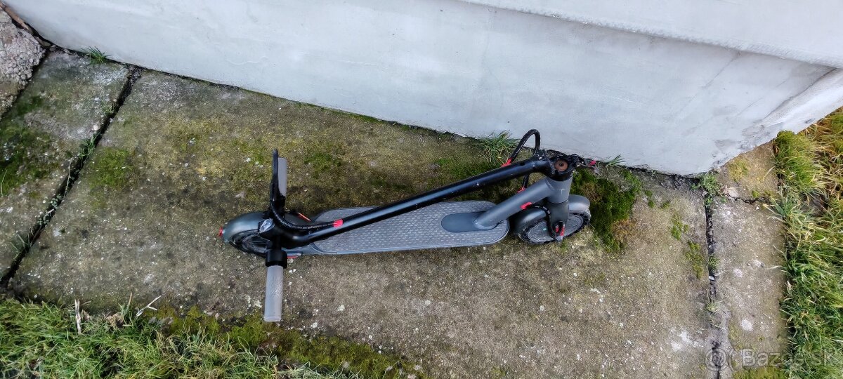 Elektrická kolobežka - 8