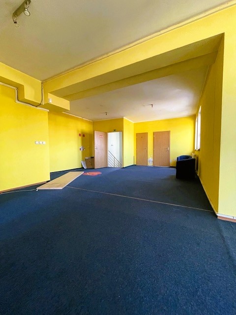 Polyfunkčný objekt v Malackách na prenájom – kancelárie... - 8