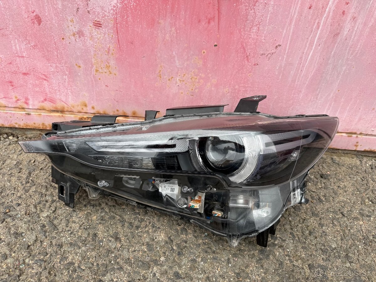 Predne svetla Mazda CX-30 - 8