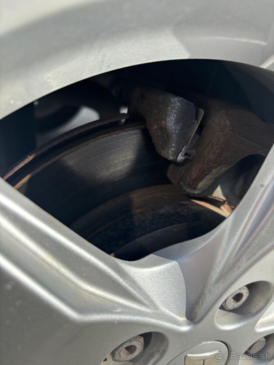 Predam Suzuki SX4 1,6i GLX benzin - 8