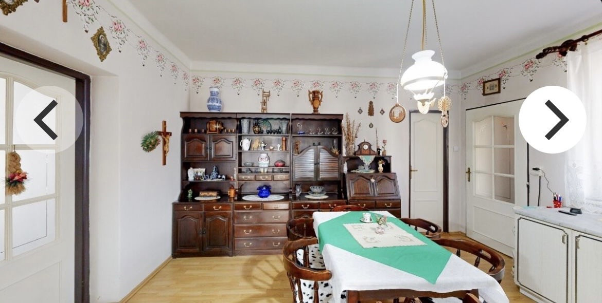 Na PREDAJ VÝNIMOČNÝ 7-izbový rodinny dom v Hornom Dubovom - 8