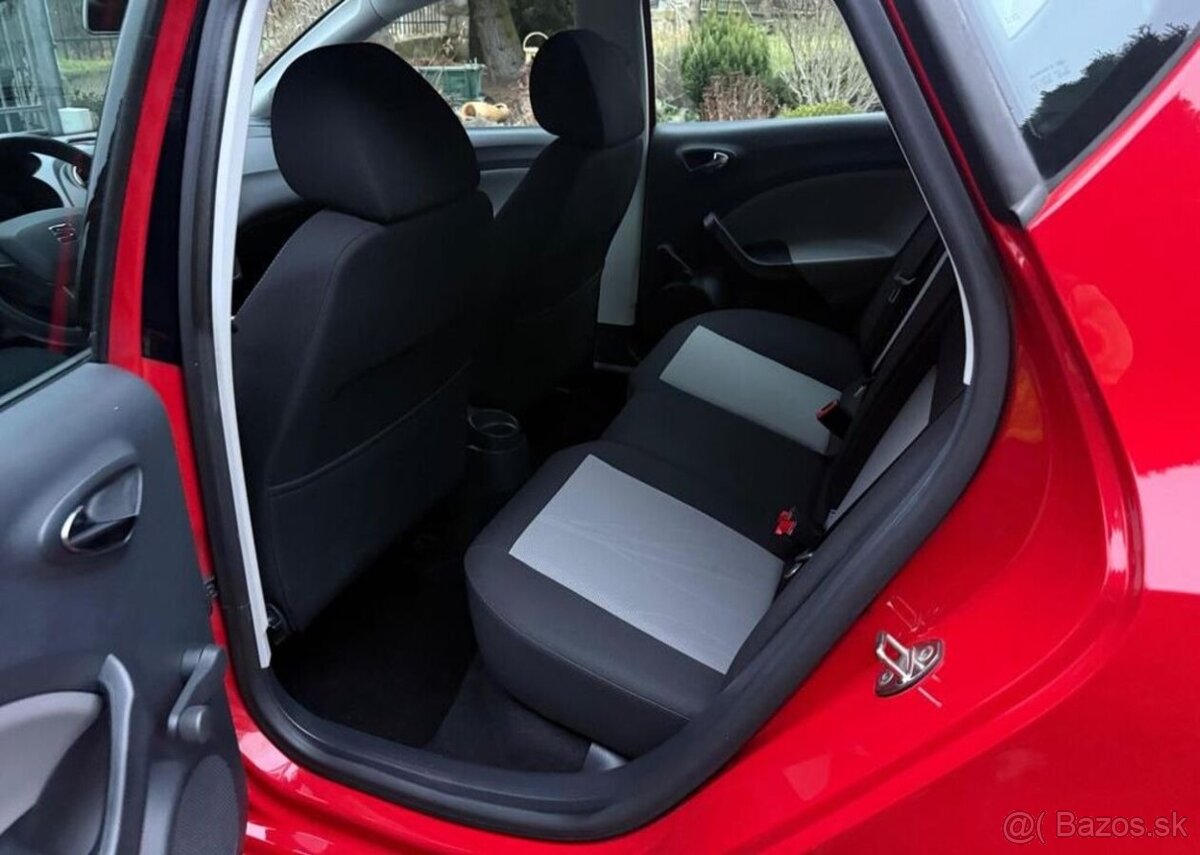 Seat Ibiza 1,2TSi/77kw 1 Majitel,servisk benzín manuál 77 kw - 8