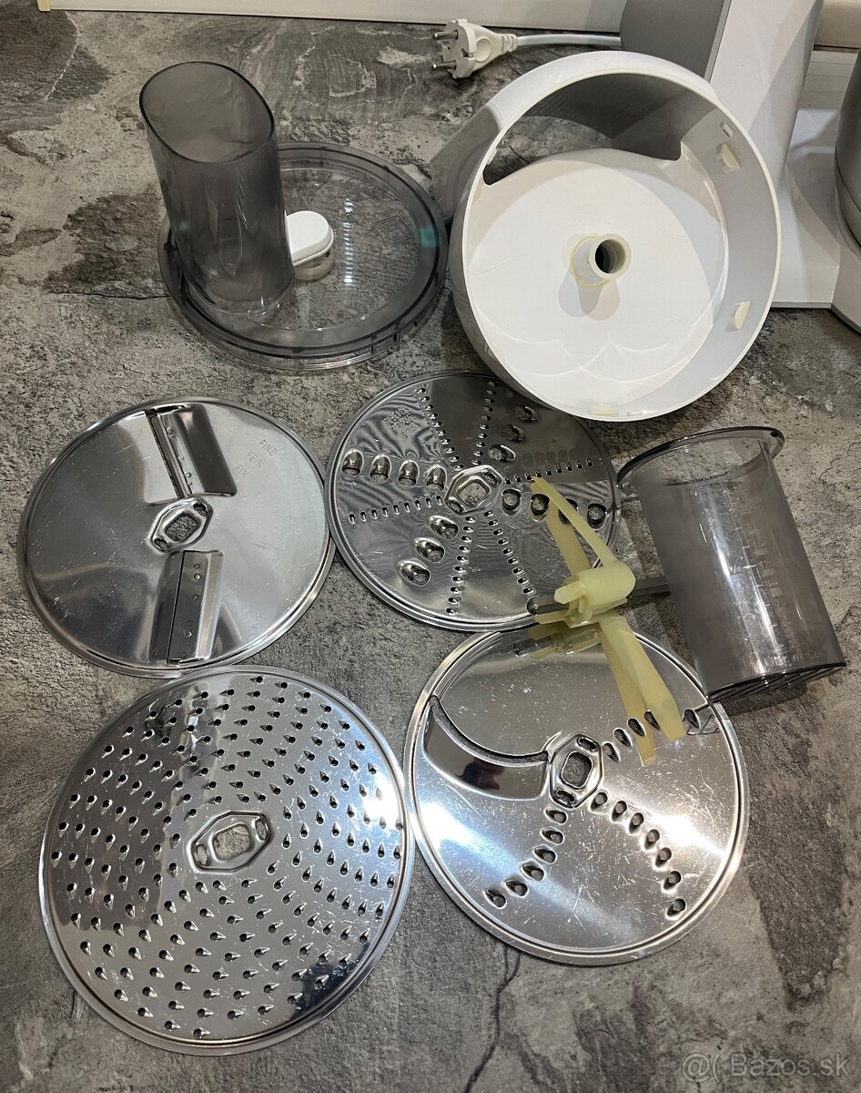 Bosch MUM 54240 900W kuchynský robot - 8