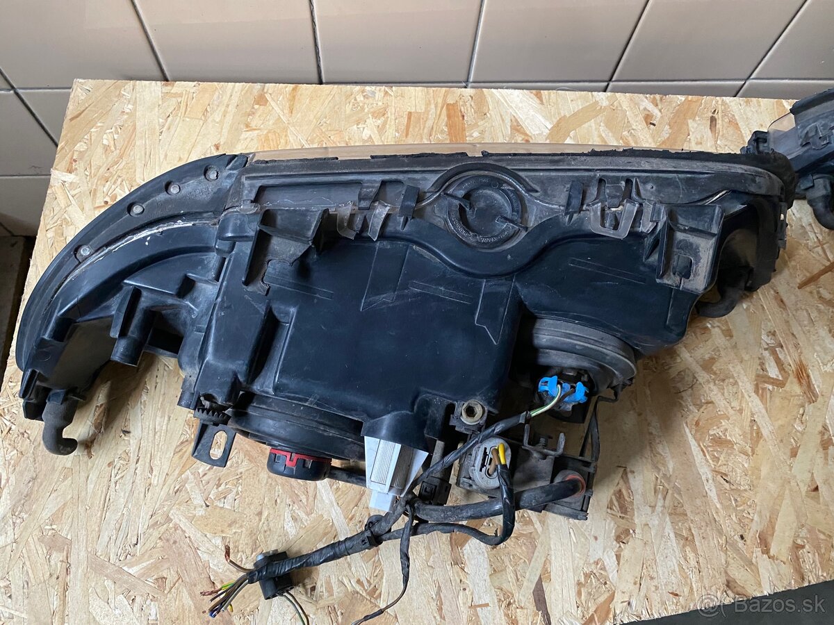 Xenon svetlá Hella BMW E39 - 8