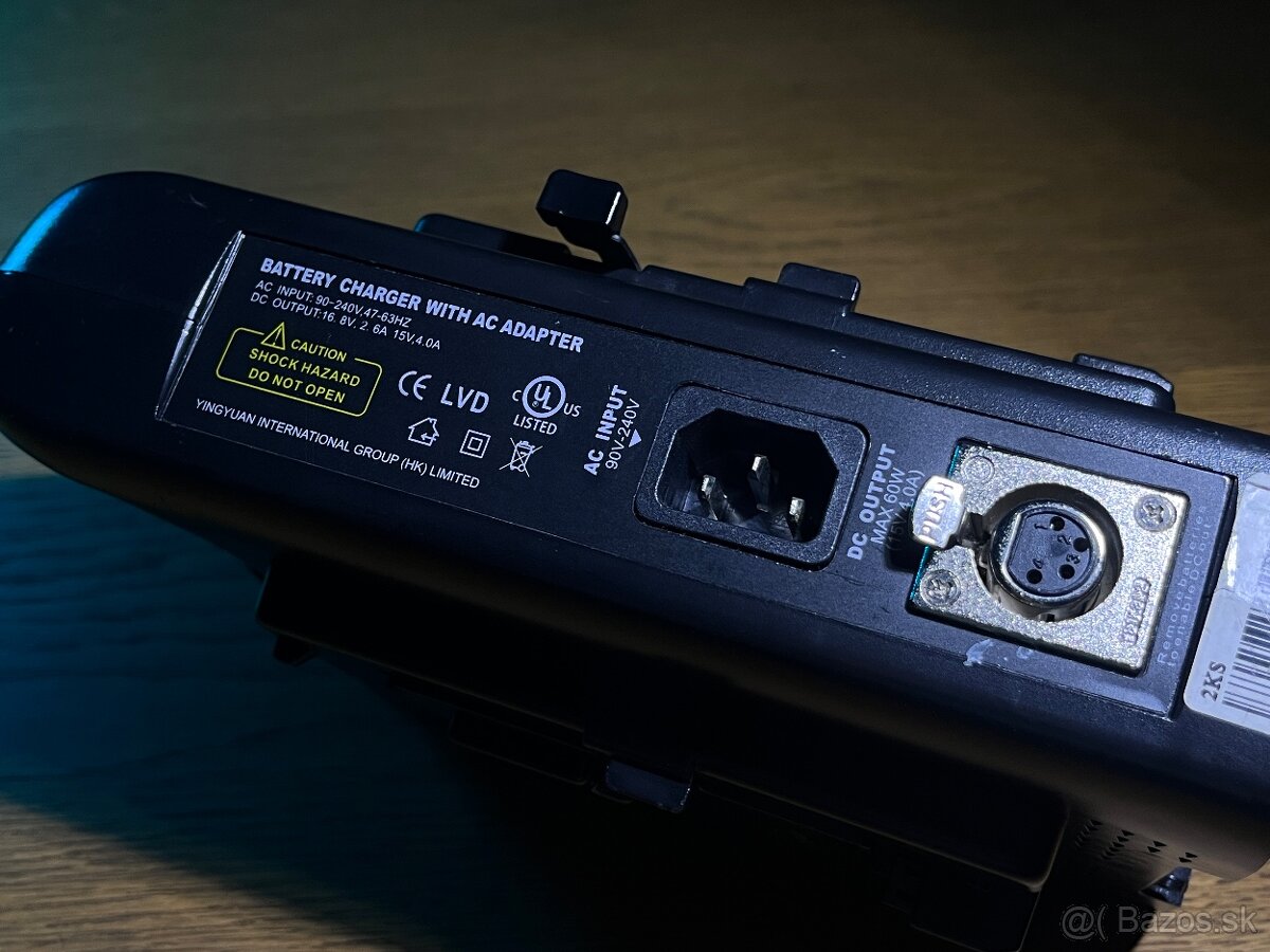 4x V-mount batéria - 95Wh 6600mAh + duálna nabíjačka - 8