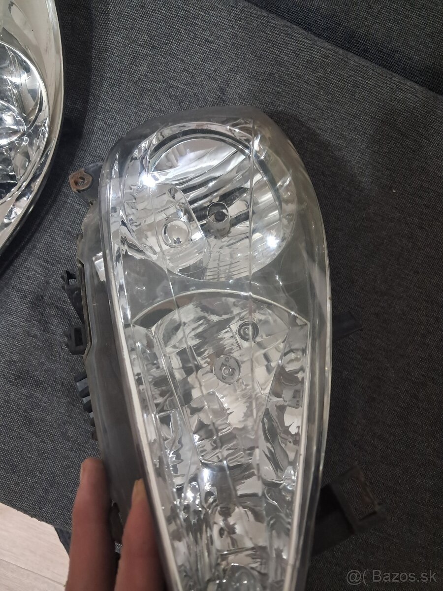 Predám predné svetlá Peugeot 307sw - 8