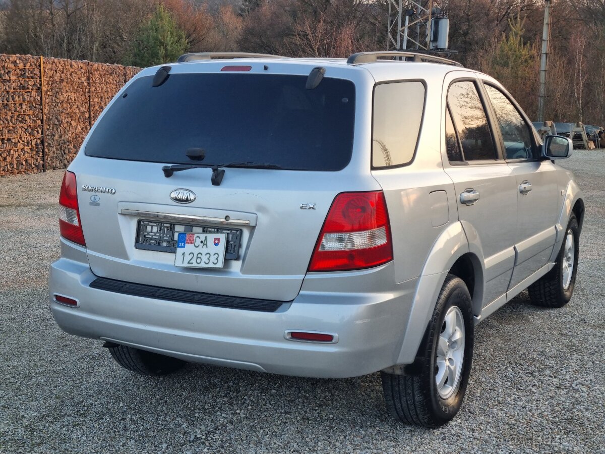 KIA SORENTO 2,5CRDi 4x4 - 8