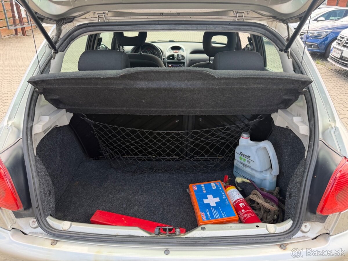 Peugeot 206 1.4 - 8