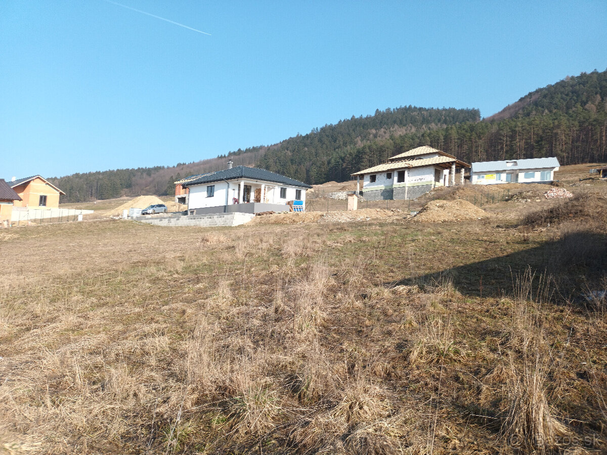 PREDAJ STAVEBNÝ POZEMOK NECPALY - 8