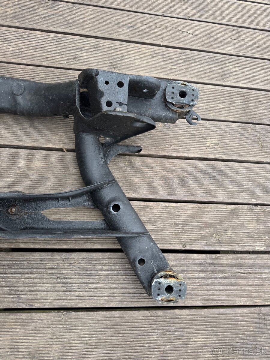 Zadná nápravnica Superb 2 - 8