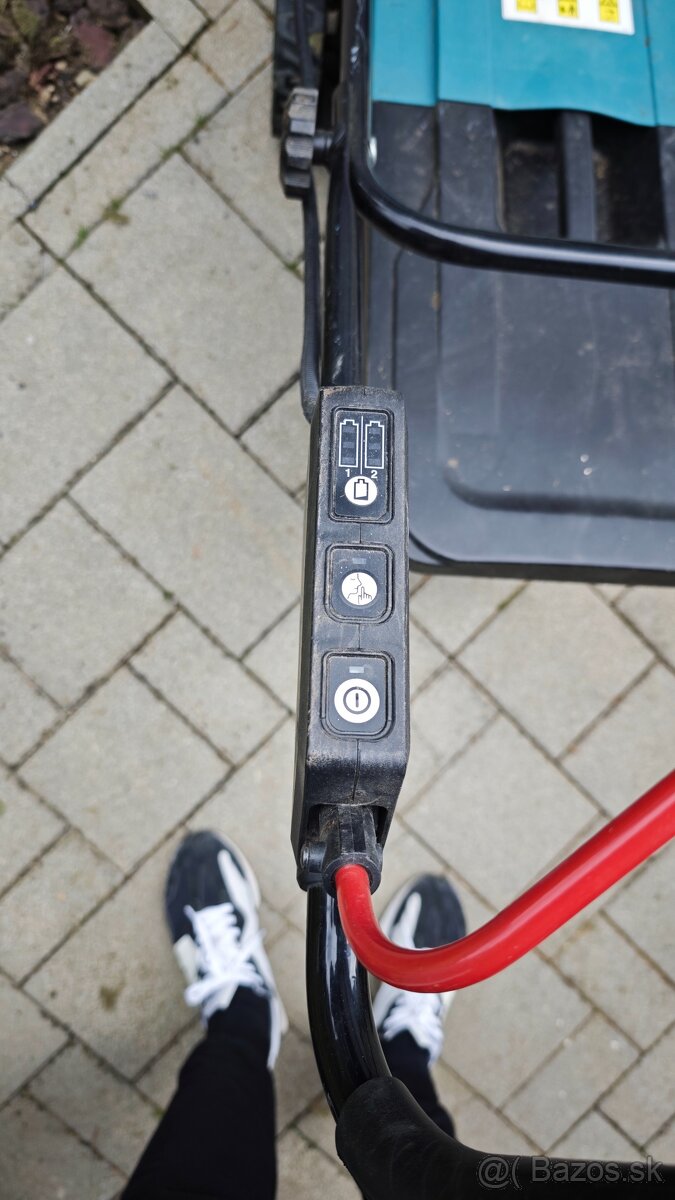 Kosačka Makita AKU - 8