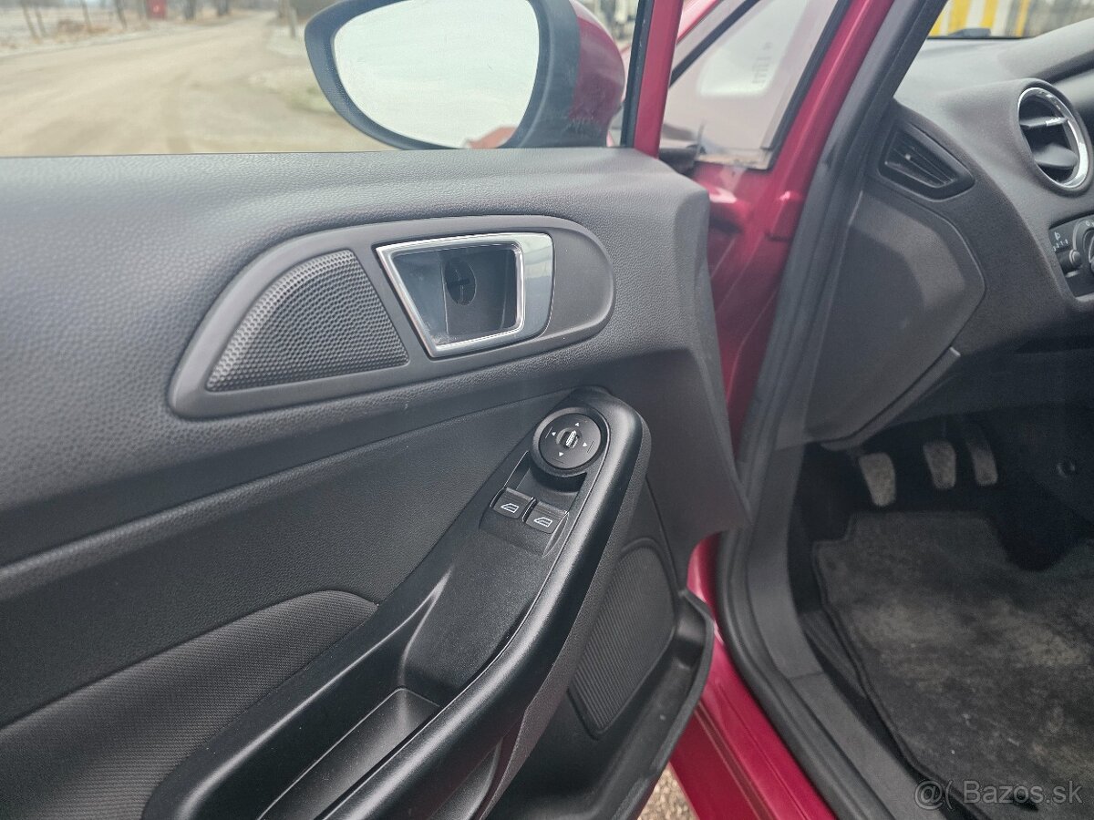 Ford Fiesta - 8