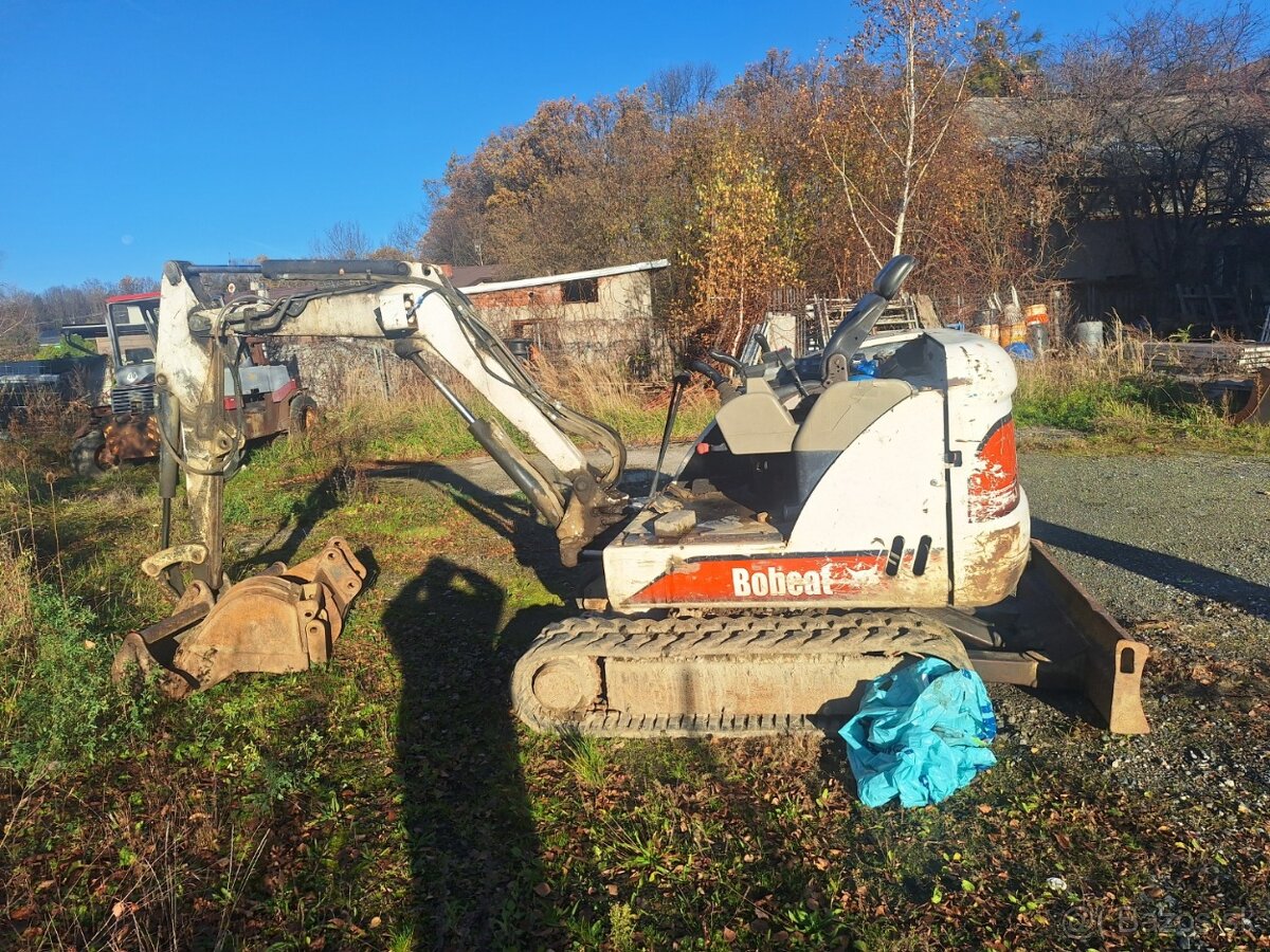 BOBCAT 328 - 8