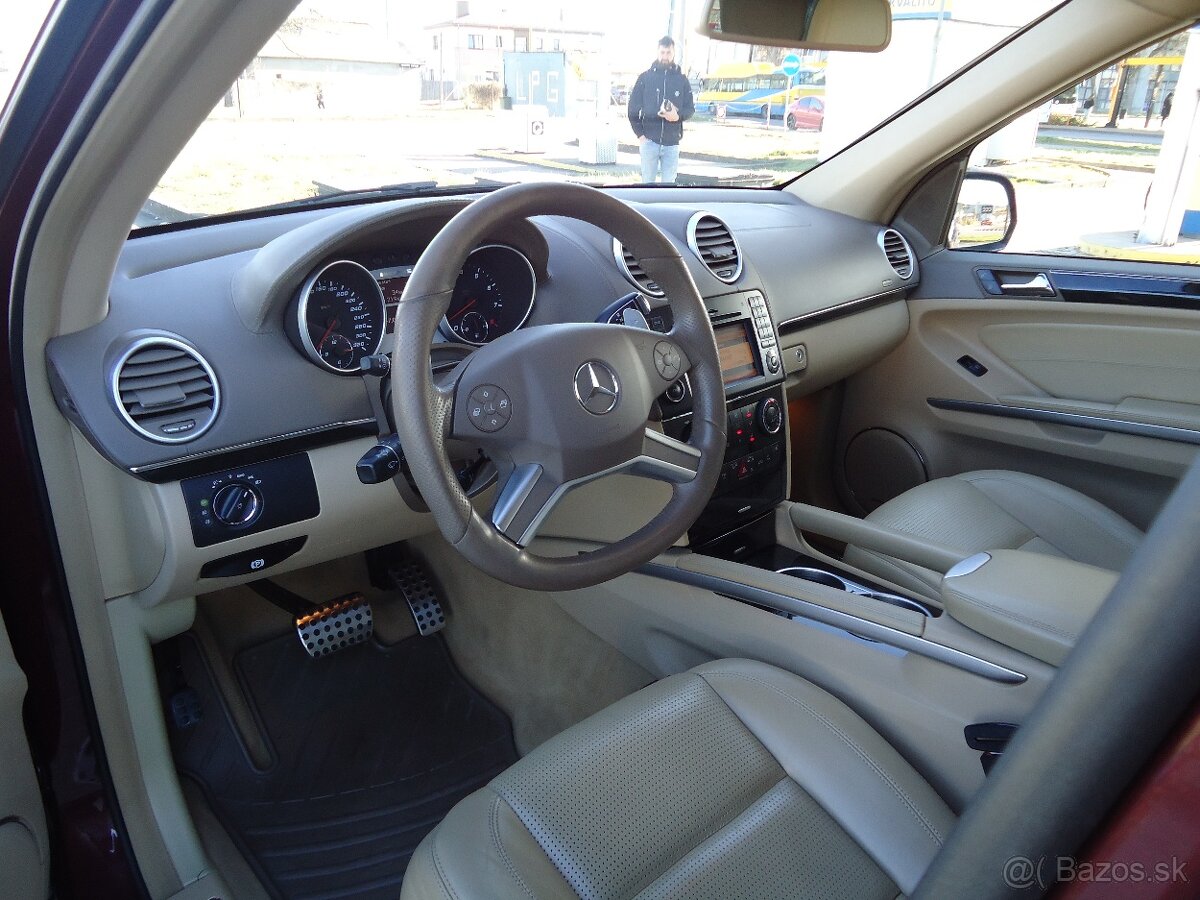 Mercedes-Benz ML trieda 63 AMG - 8