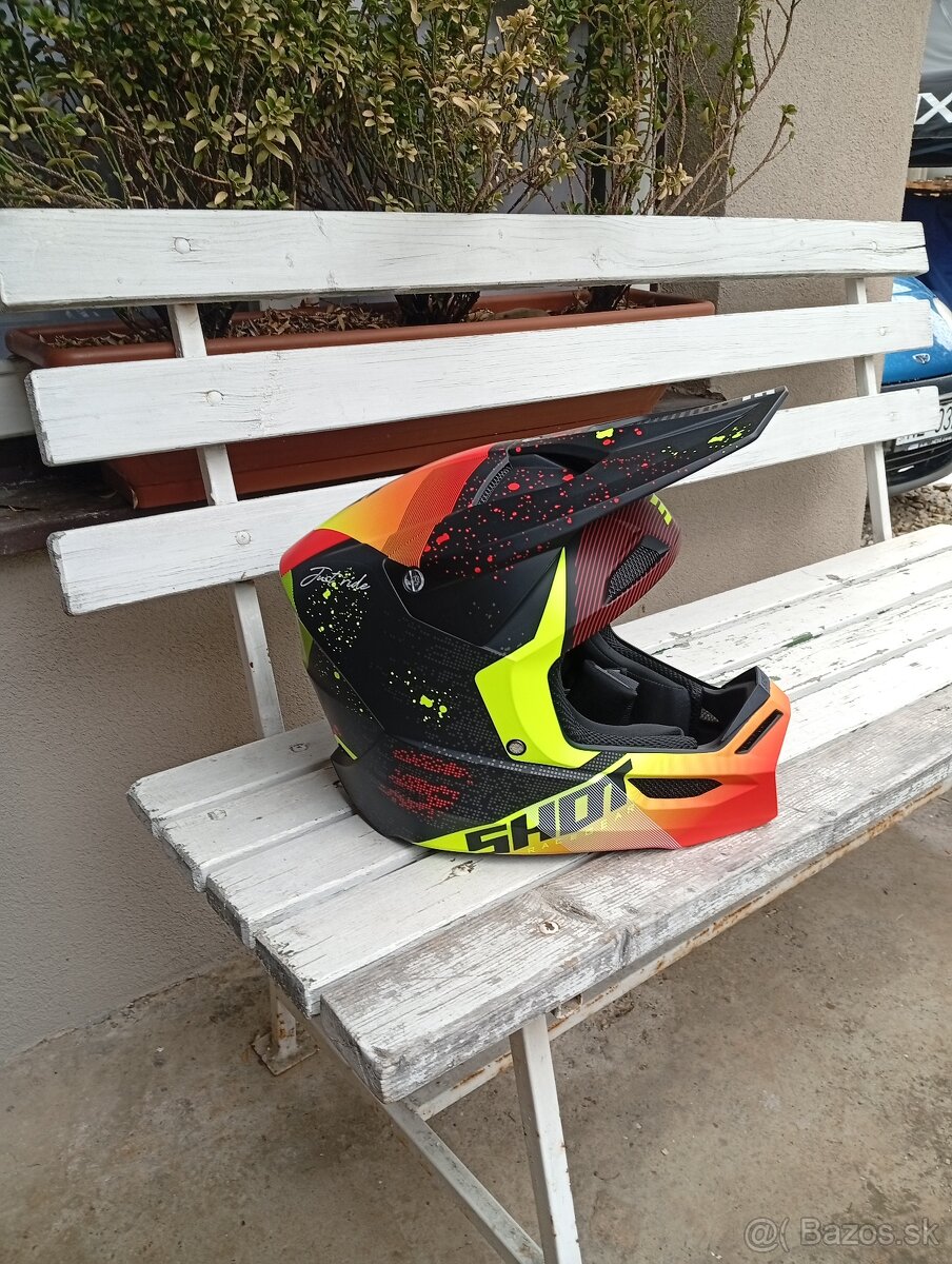 Kvalitná prilba SHOT červená žltá - 8