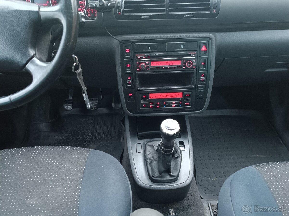 Seat Alhambra - 8