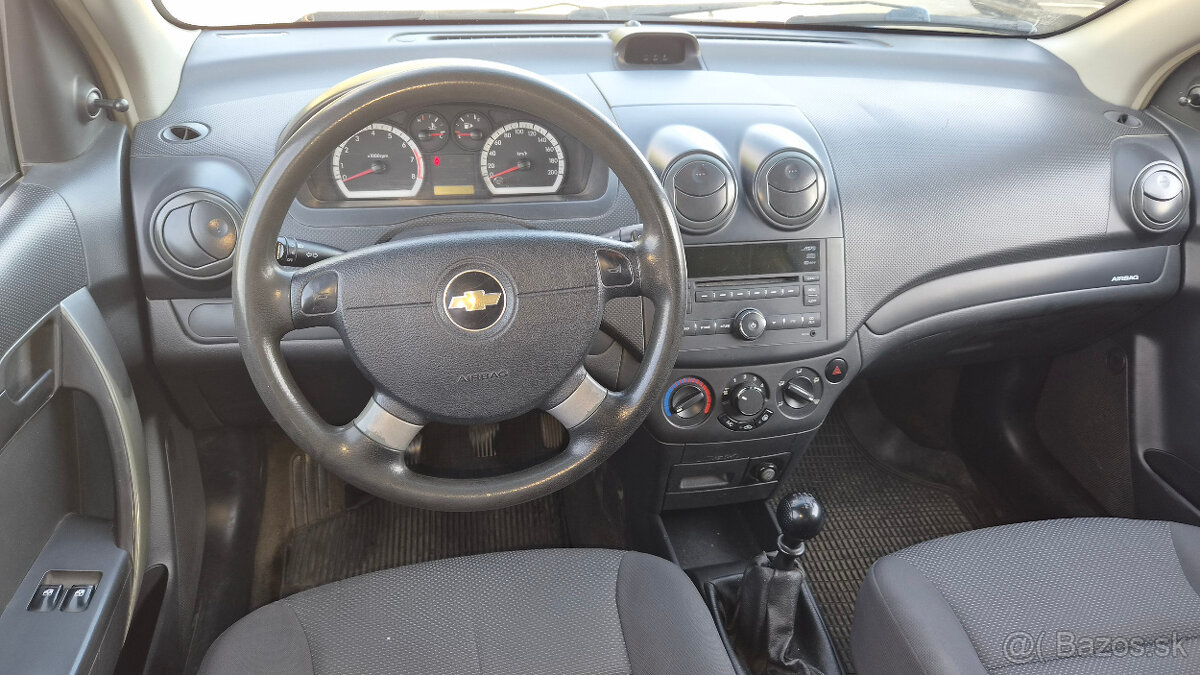 Chevrolet Aveo 1.4 16v Elite - 8