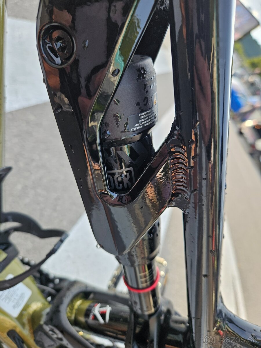 Celoodpružený elektrobicykel Genesis - 8