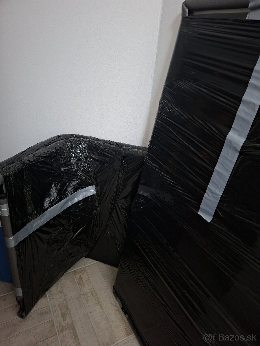 Sklenený jedálenský stôl - 8