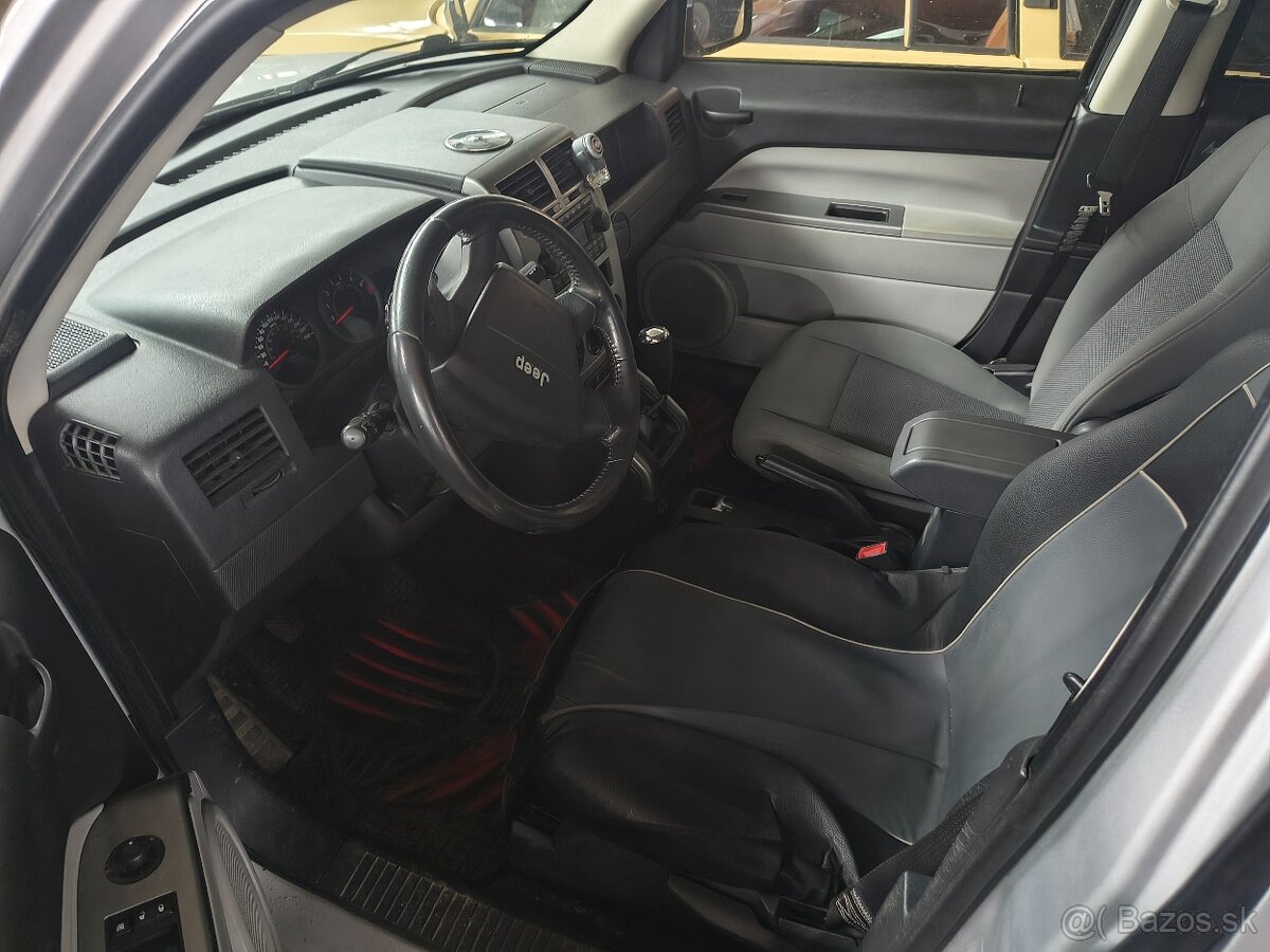 Jeep Patriot 2.4i - 8