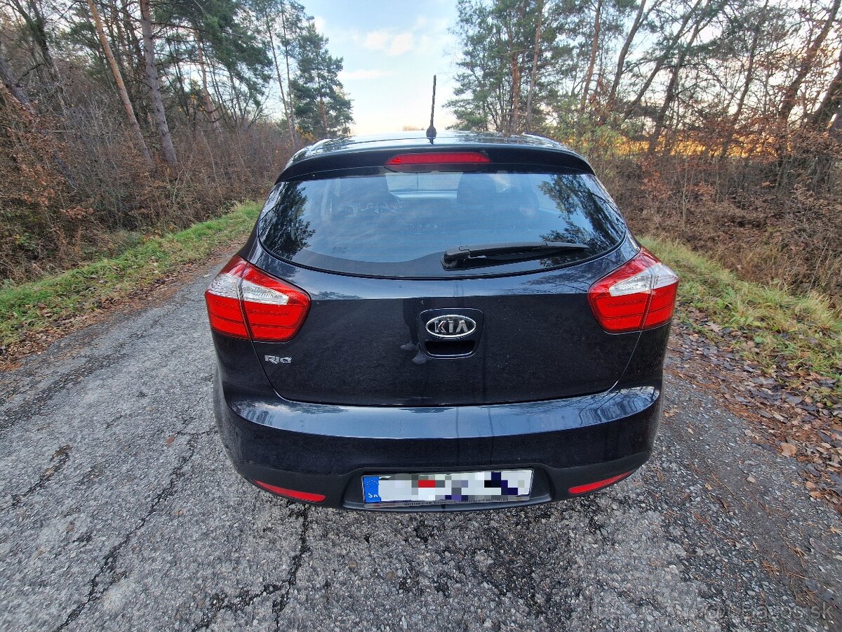Kia rio 1.4i - 8