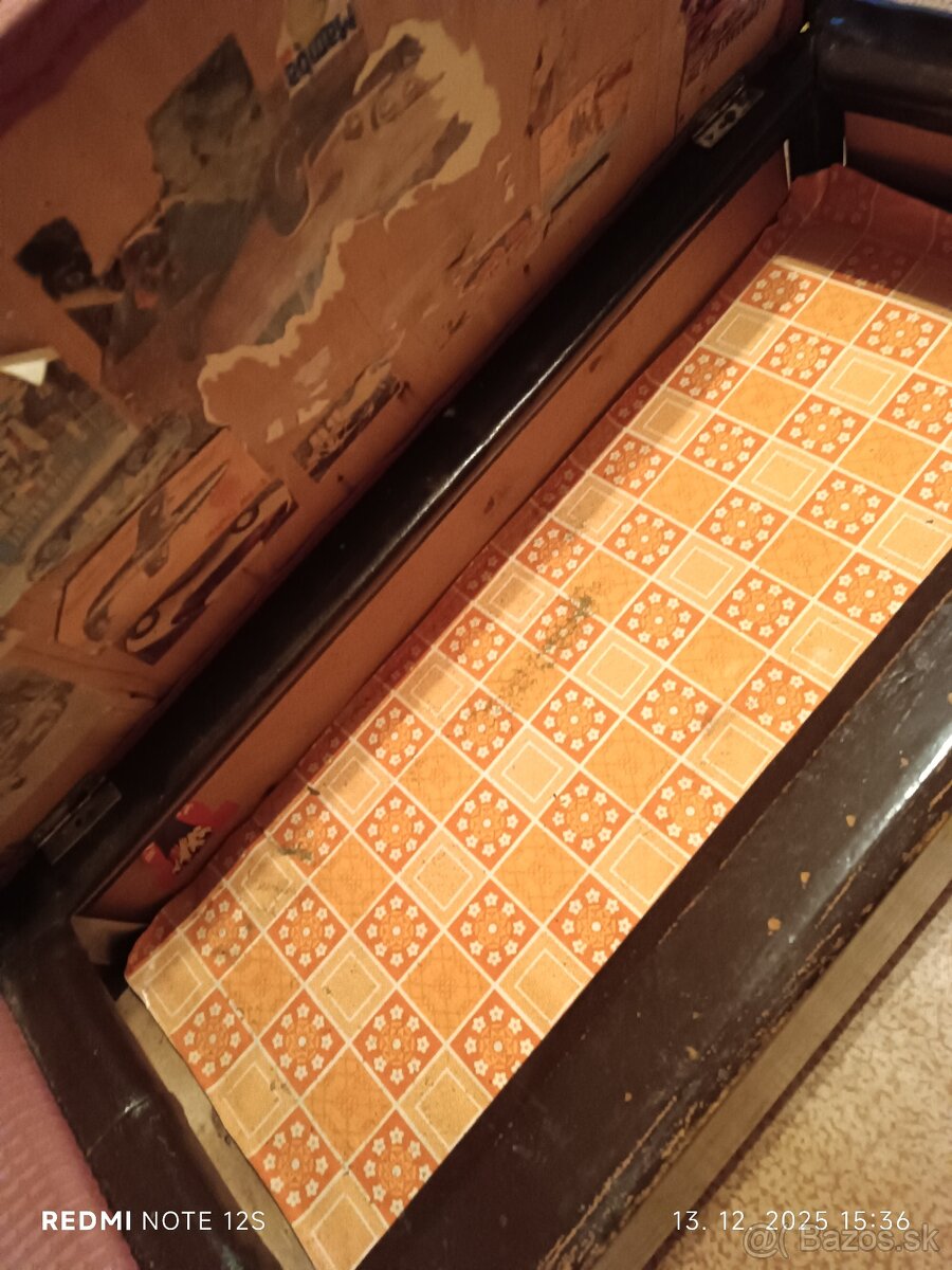 Stary nabytok na sedenie - 8