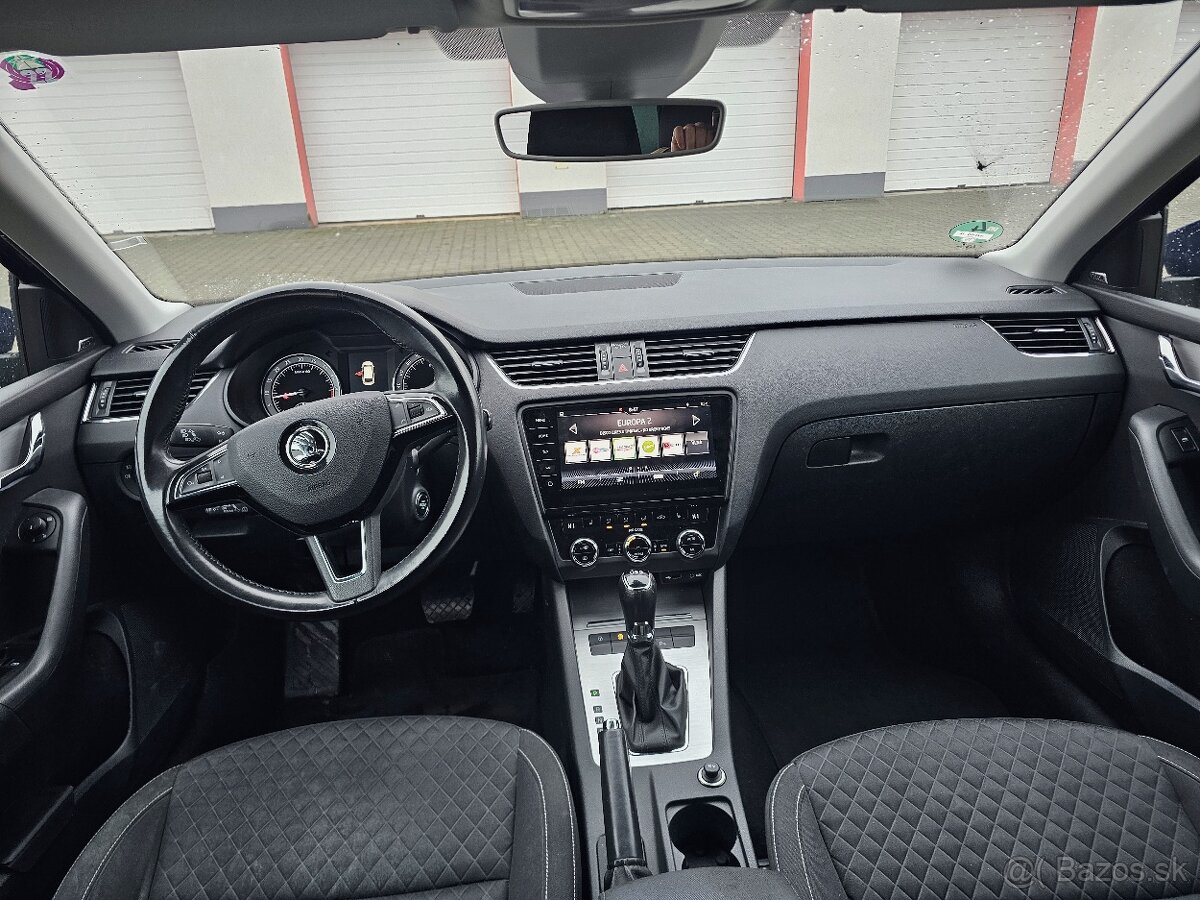 Škoda Octavia Combi 2.0 TDI DSG F1 Drive LED Canton ACC DVD - 8