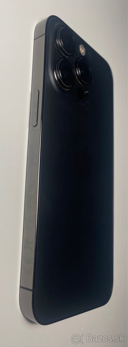 iPhone 13 Pro, batéria 82% - 8