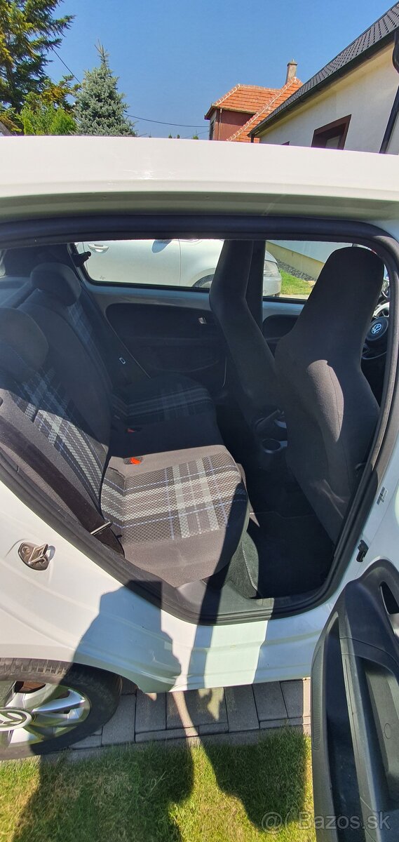 VW Up 1,0 44 Kw - 8